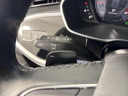 Used 2024 Audi Q3 2.0T Premium Plus w/ Premium Plus Package image 16