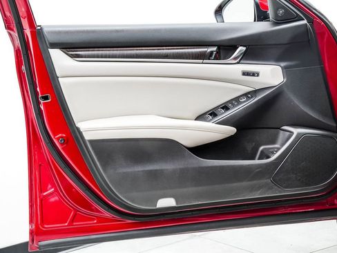 Used 2021 Honda Accord Touring image 42