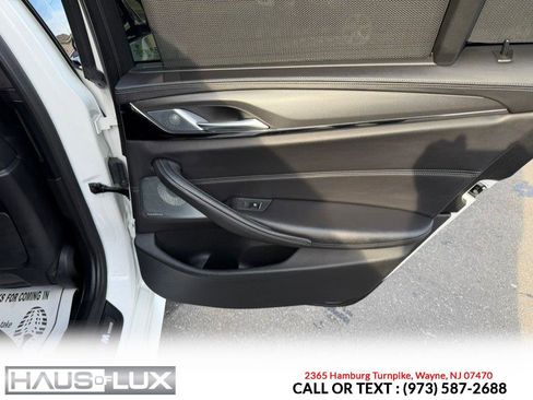 Used 2021 BMW M5 image 25