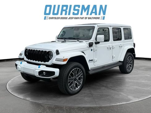 Used 2024 Jeep Wrangler High Altitude AWD/4WD image 2