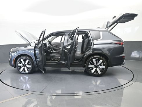 New 2026 Mitsubishi Outlander SE image 76