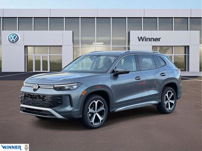 New 2026 Volkswagen Tiguan SE