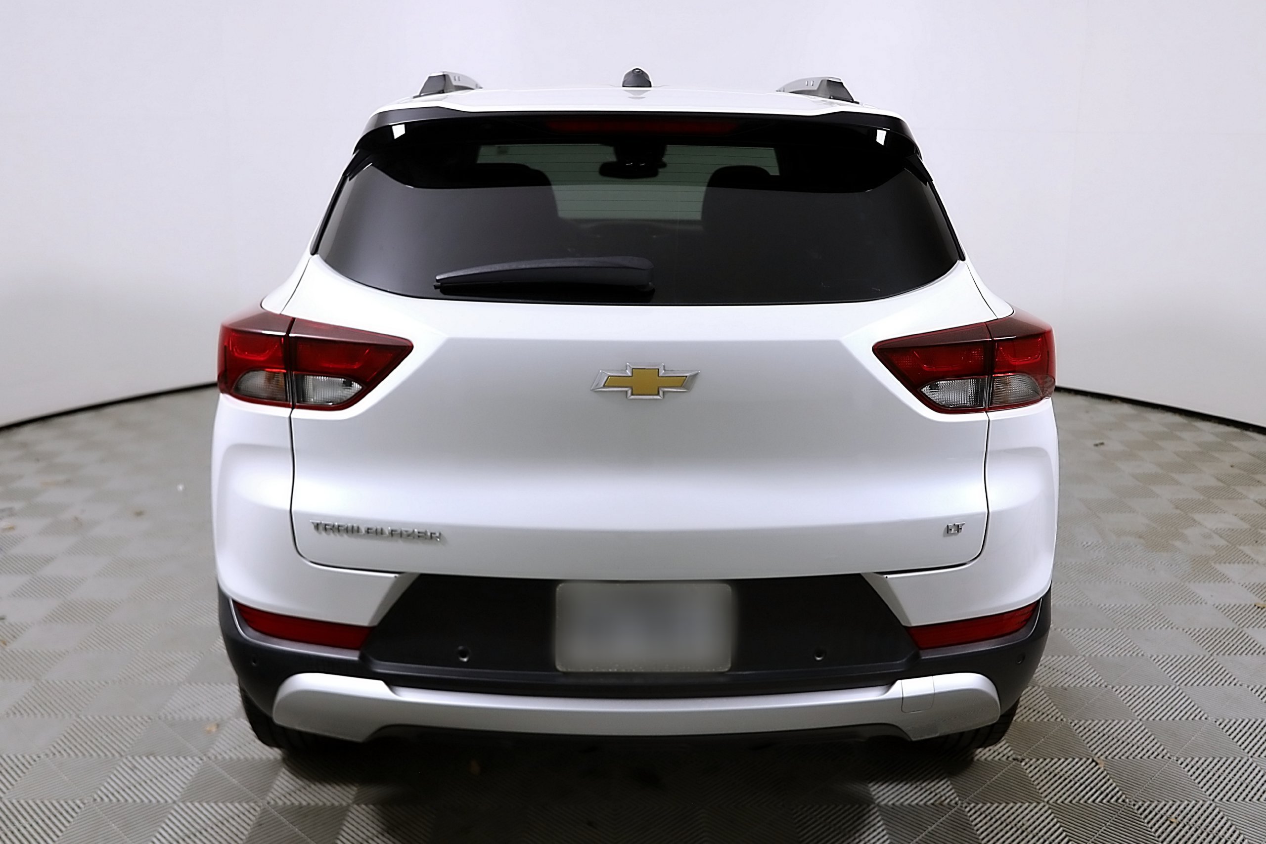 Used 2021 Chevrolet TrailBlazer LT w/ Driver Confidence Package FWD image 8