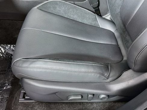 New 2026 Subaru Forester Touring AWD/4WD image 19