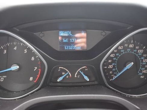 Used 2012 Ford Focus SE FWD image 18