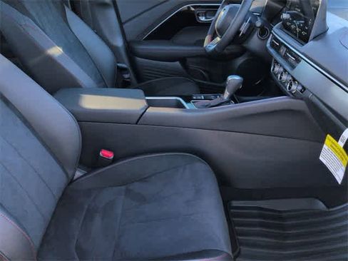 Certified 2025 Acura ADX A-Spec image 24