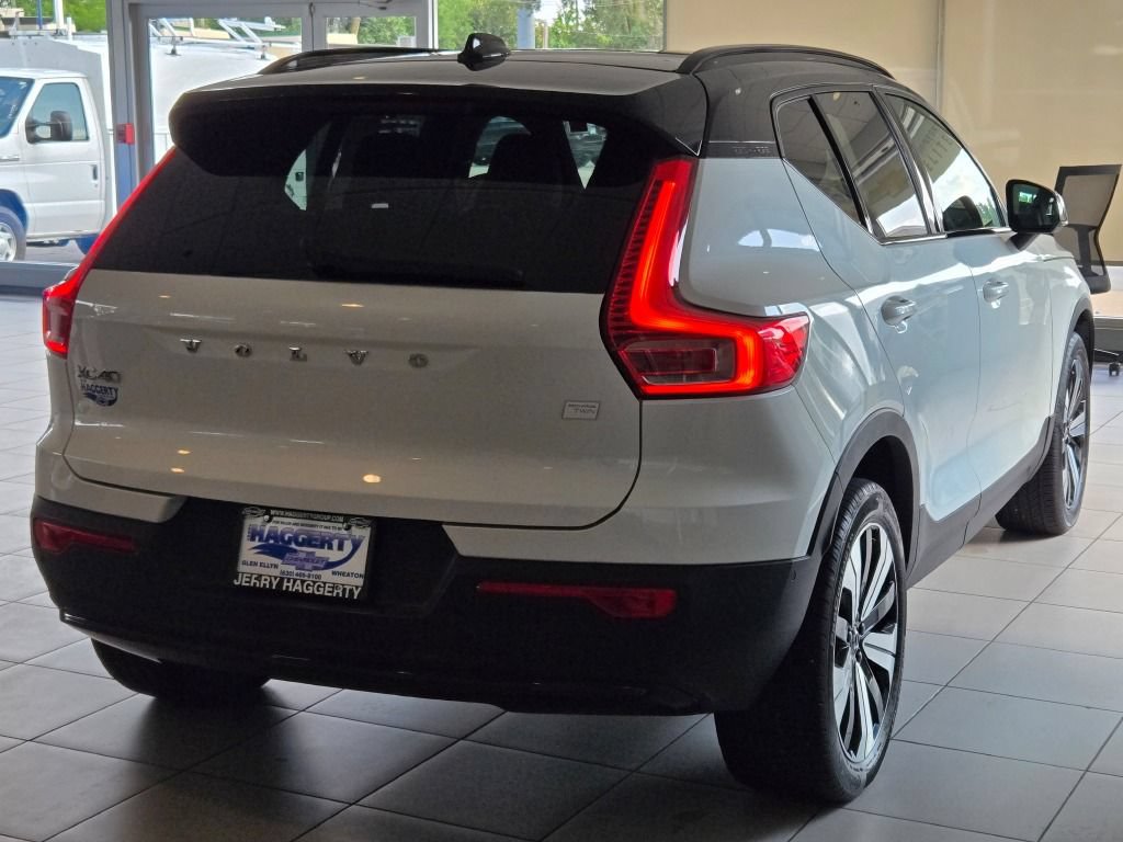 Used 2023 Volvo XC40 Recharge Plus AWD/4WD image 10
