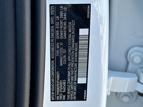 New 2026 Volvo XC90 B6 Plus w/ Protection Package Premier AWD/4WD image 28