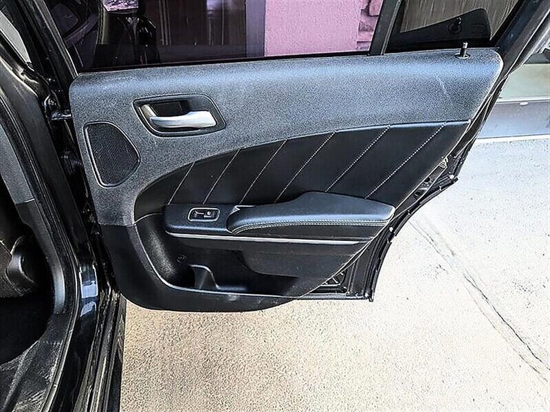 Used 2018 Dodge Charger SRT Hellcat w/ Harman/Kardon Audio Group RWD image 28