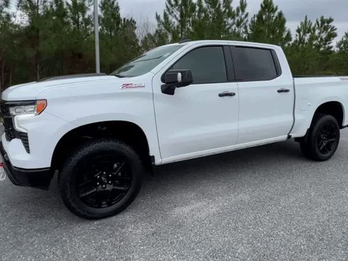 Used 2022 Chevrolet Silverado 1500 LT Trail Boss w/ LT Trail Boss Premium Package image 5