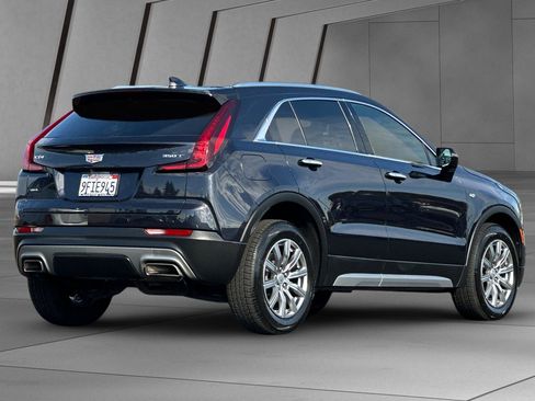 Certified 2023 Cadillac XT4 Premium Luxury image 4