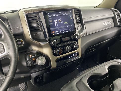 Used 2019 RAM 1500 Laramie AWD/4WD image 34
