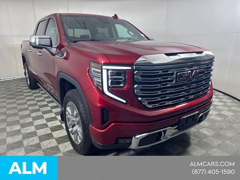 Used 2023 GMC Sierra 1500 Denali w/ Technology Package AWD/4WD image 4