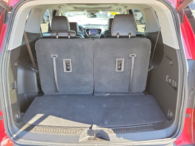Used 2023 GMC Acadia AT4 w/ Technology Package AWD/4WD image 9