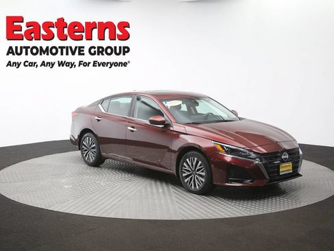 Used 2024 Nissan Altima 2.5 SV w/ SV Premium Package AWD/4WD image 50