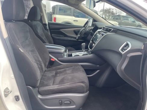 Used 2017 Nissan Murano SV image 17