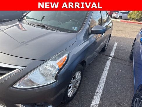 Used 2018 Nissan Versa SV w/ SV Special Edition image 6