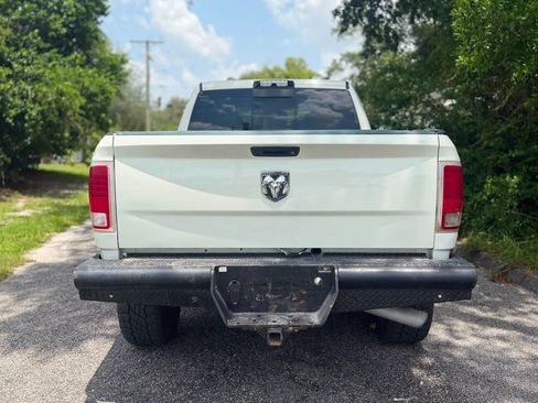 Used 2018 RAM 2500 Laramie w/ Convenience Group AWD/4WD image 4