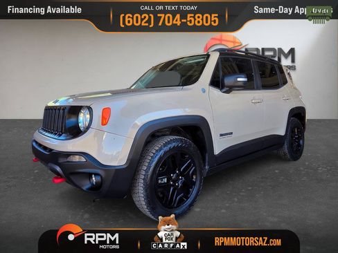 Used 2017 Jeep Renegade Trailhawk AWD/4WD image 23