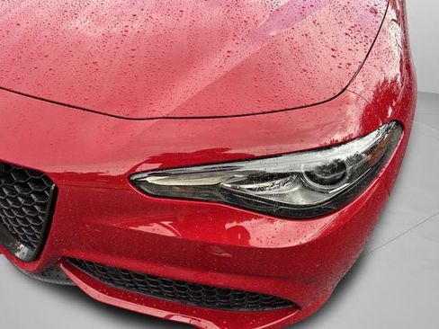 Used 2023 Alfa Romeo Giulia Veloce RWD image 13