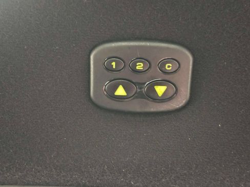 Used 2010 Dodge Challenger R/T RWD image 25