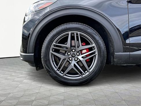 Certified 2025 Ford Explorer ST image 9