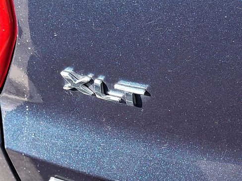 Used 2017 Ford Explorer XLT image 31