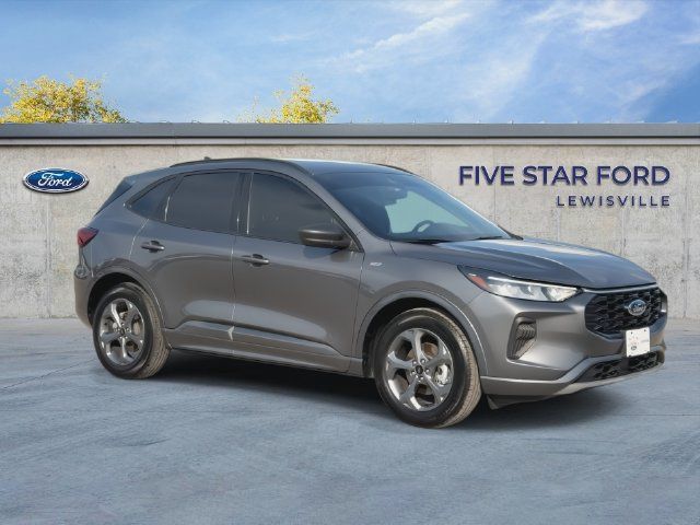 Certified 2024 Ford Escape ST-Line w/ Tech Pack #1 FWD image 2