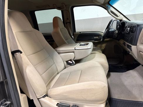 Used 2005 Ford F350 XLT image 51