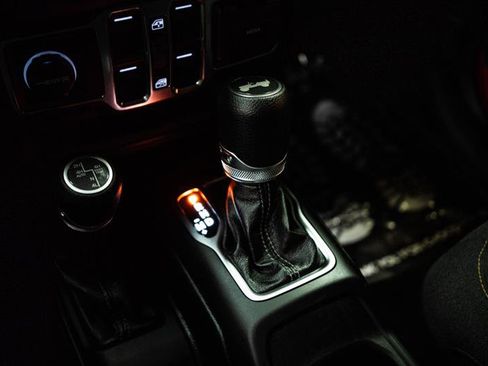 Used 2025 Jeep Wrangler Unlimited Sahara w/ Safety Group image 17