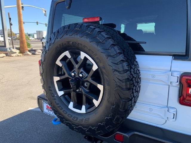 Used 2024 Jeep Wrangler Unlimited Rubicon 4xe AWD/4WD image 7