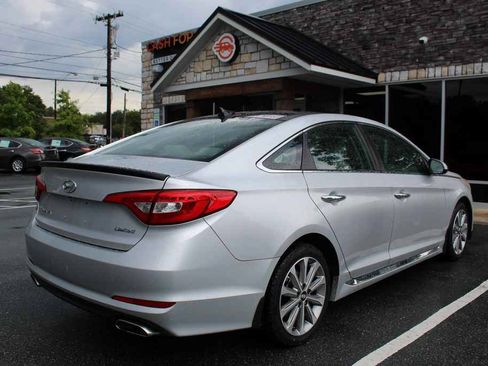 Used 2016 Hyundai Sonata Limited w/ Option Group 04 FWD image 5