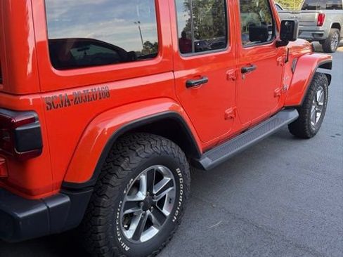 Used 2020 Jeep Wrangler Unlimited Sahara AWD/4WD image 3