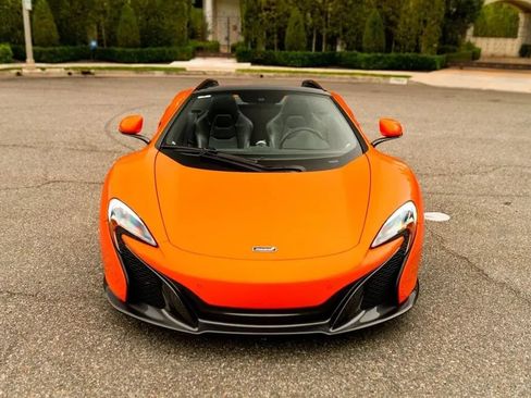 Used 2015 McLaren 650S Spider RWD image 4