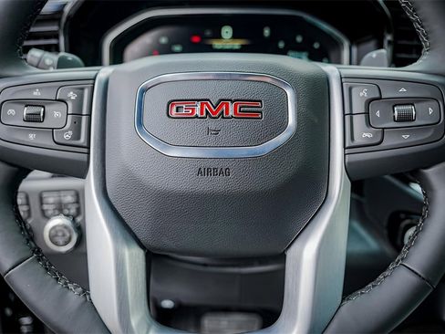 New 2026 GMC Sierra 1500 SLT image 13