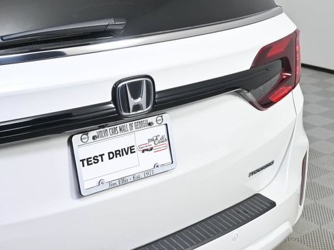 Used 2025 Honda Odyssey Touring image 39