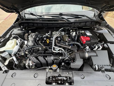 Used 2022 Nissan Altima 2.5 SR FWD image 31