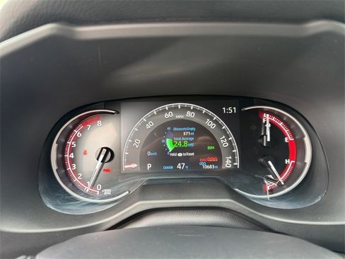Used 2025 Toyota RAV4 XLE image 23