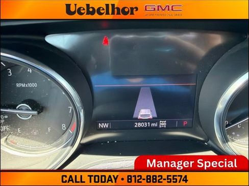 Used 2022 Buick Encore GX Essence w/ Experience Buick Package AWD/4WD image 26