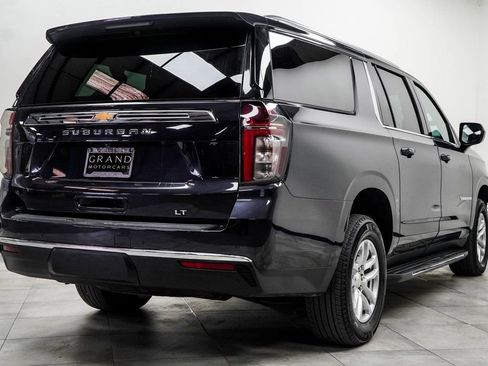 Used 2024 Chevrolet Suburban LT AWD/4WD image 13