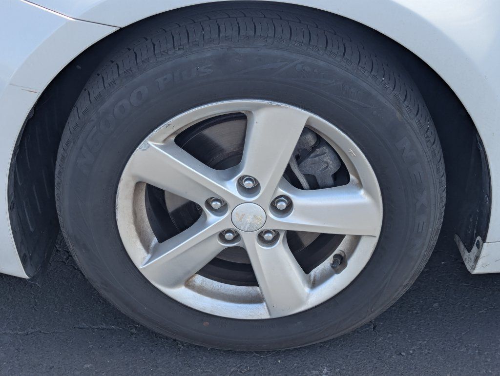 Used 2015 Kia Optima LX FWD image 13