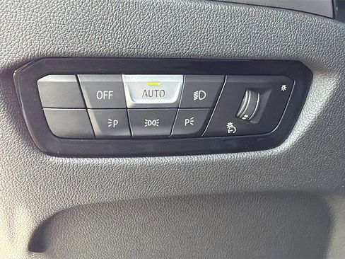 New 2026 BMW 330i xDrive Sedan w/ M Sport Package image 36