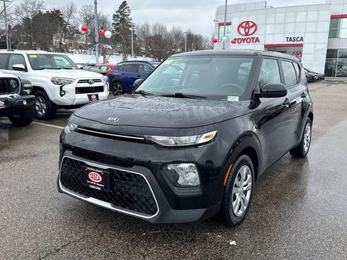 Used 2021 Kia Soul LX image 3