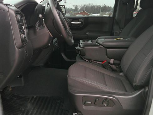 Used 2024 Chevrolet Silverado 1500 Custom Trail Boss AWD/4WD image 11
