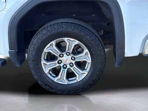 Used 2020 GMC Sierra 1500 SLE w/ SLE Value Package image 9