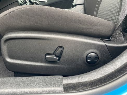 Used 2023 Dodge Charger SXT w/ Blacktop Package image 34