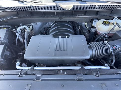 Used 2024 Chevrolet Tahoe Premier RWD image 35