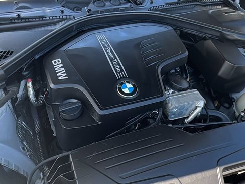 Used 2014 BMW 320i xDrive Sedan AWD/4WD image 31