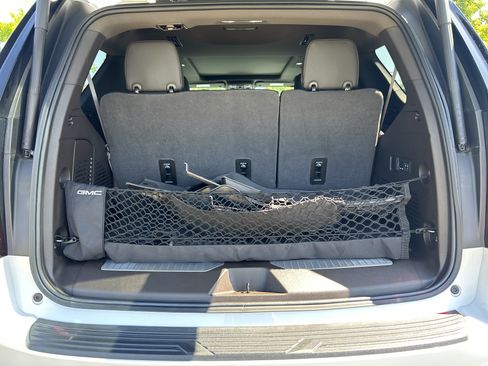 Used 2024 GMC Yukon Denali AWD/4WD image 30