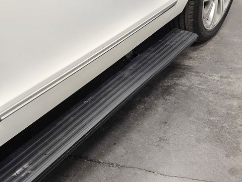 Used 2023 Lincoln Navigator L Reserve image 11